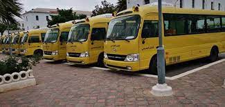 Photo of توزيع 21 حافلة للنقل المدرسي