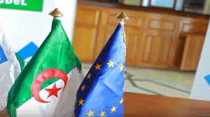 Photo of الإتحاد الأوروبي يُسلّم تجهيزات طبية للجزائر