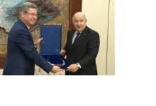 Photo of تكريم الرئيس تبون بوسام الإستحقاق الأعلى