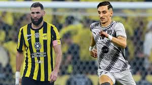 Photo of بولبينة يسرق الأضواء في أبطال آسيا