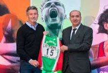 Photo of العالم يصفق للأسطورة نور الدين مرسلي